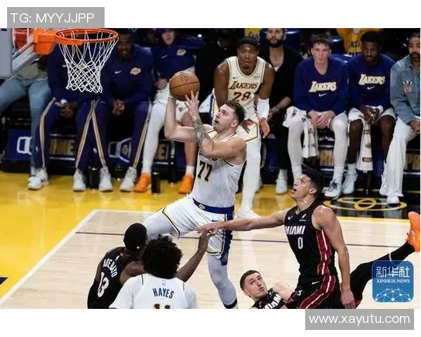 季后赛激战湖人对决热火精彩直播全程回顾与分析 季后赛激战湖人对决热火精彩直播全程回顾与分析